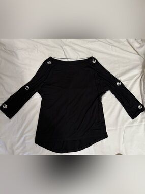 Cable & Gauge Black Top with Silver Grommets